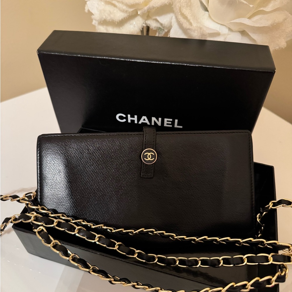 ❌Chanel wallet excellent condition comes with unbranded chain